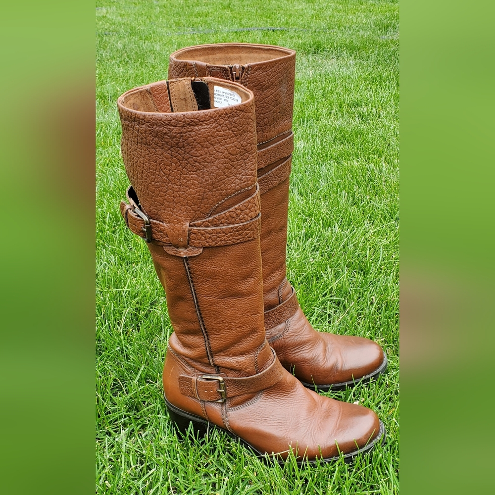 Clarks Fernwood Oasis Leather Motorcycle Boot in Rusty